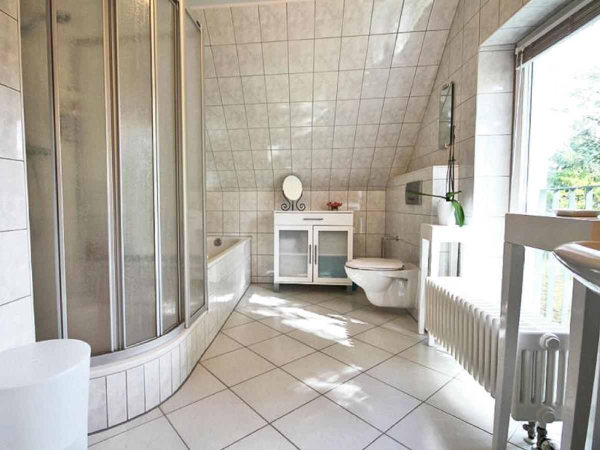 Ferienhaus Luett Matten 부스트로우 외부 사진